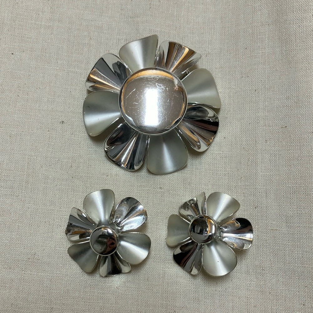 vintage MCM brooch and earring set